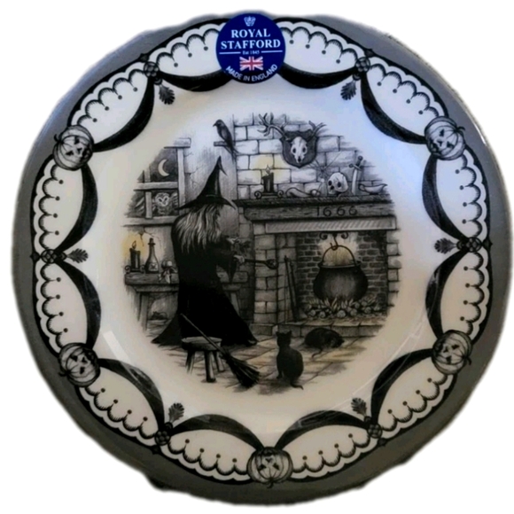 Royal Stafford 8.5" Halloween Plate Witch Cauldron Black Cats Bats Raven NEW - Picture 1 of 8